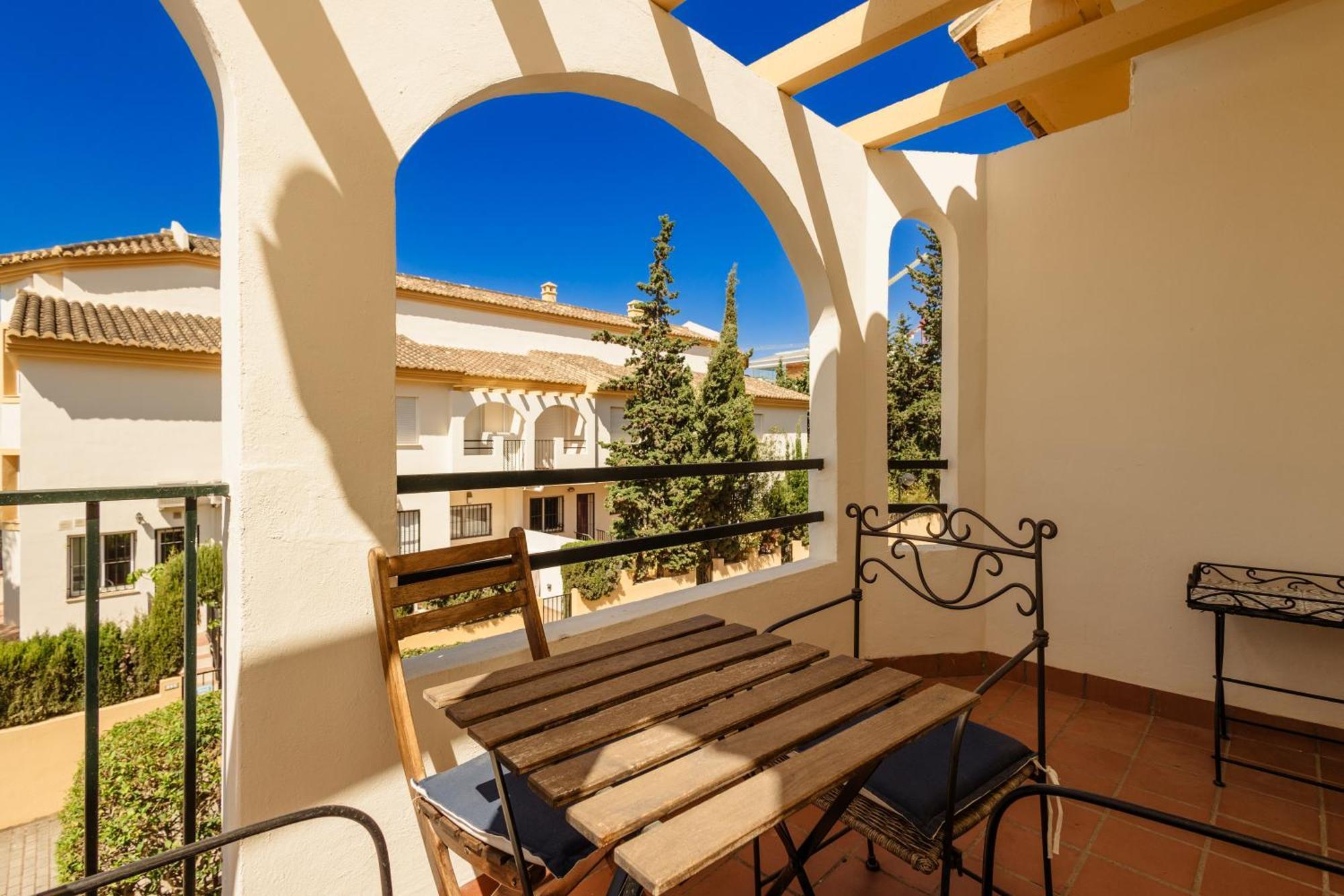 Beautiful Townhouse Walking Distance To The Beach In Costabella, Marbella Exterior photo